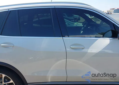 2021 BMW X5 Phev xDrive45E z USA, uszkodzony, nr VIN 5UXTA6C06M9E96787